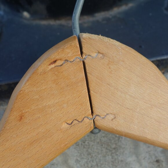 Vintage Ambassador Washington's 500 Room Downtown Hotel Wood Hanger - Picture 10 of 14